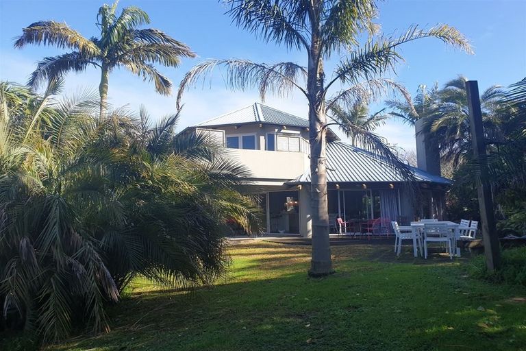 Photo of property in 3a Olwyn Place, Greenhithe, Auckland, 0632