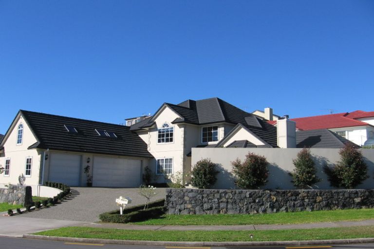 Photo of property in 13 The Enclave, Totara Heights, Auckland, 2105