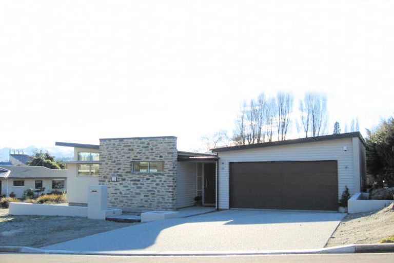 Photo of property in 76 Roche Street, Wanaka, 9305