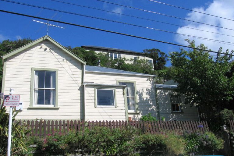 Photo of property in 10 Hanson Street, Mount Cook, Wellington, 6021