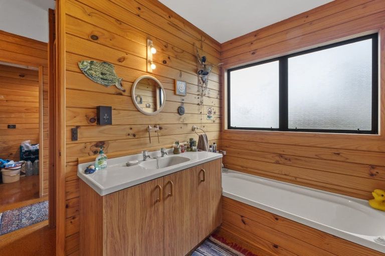 Photo of property in 636 Hoturoa Street, Kawhia, 3889