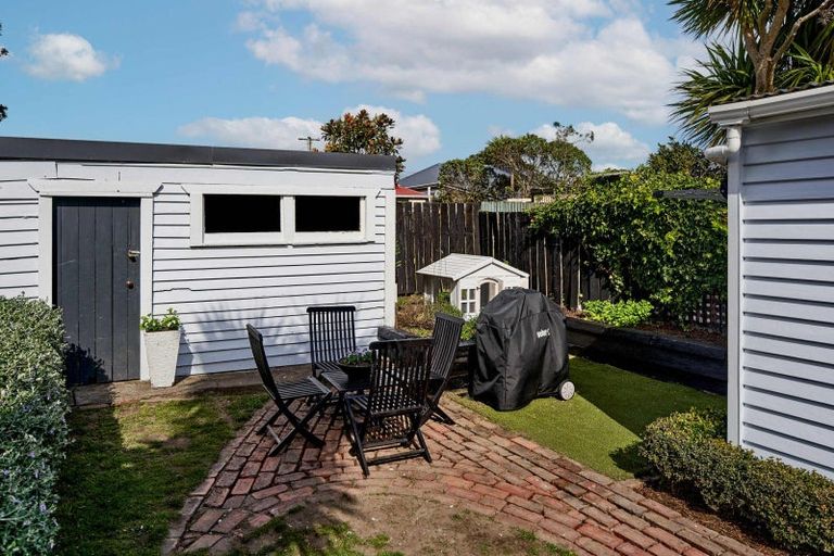 Photo of property in 18 Beach Street, Petone, Lower Hutt, 5012