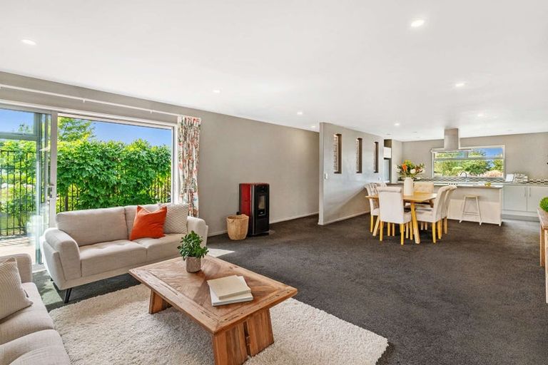 Photo of property in 32 Preston Avenue, West Melton, 7618