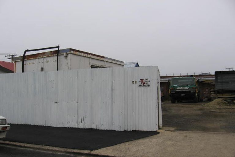 Photo of property in 43 Bathgate Street, South Dunedin, Dunedin, 9012