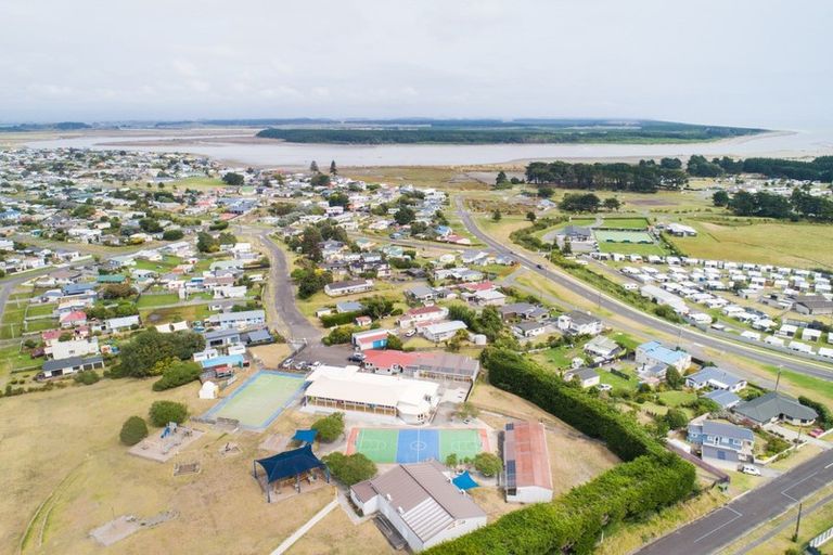 Photo of property in 67a Thomas Place, Foxton Beach, Foxton, 4815