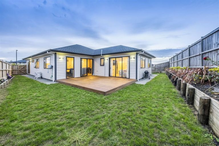 Photo of property in 36 Melgran Avenue, Papakura, 2110
