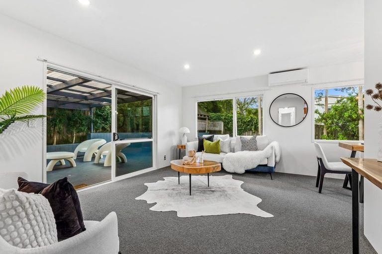 Photo of property in 2a Rata Road, Stanmore Bay, Whangaparaoa, 0932