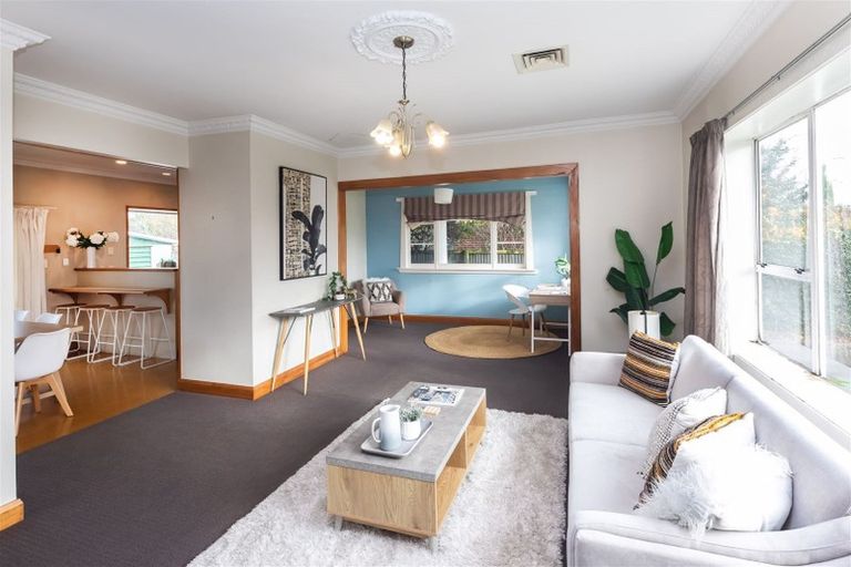 Photo of property in 14 Winters Road, Redwood, Christchurch, 8051