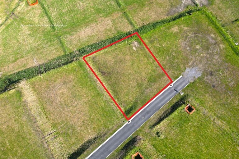 Photo of property in 12 Broadleaf Way, Kinloch, 3377