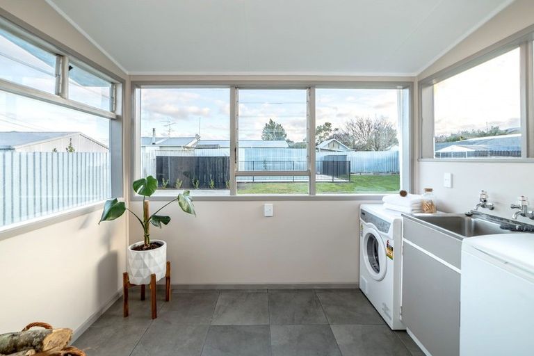 Photo of property in 64 Brandon Street, Featherston, 5710