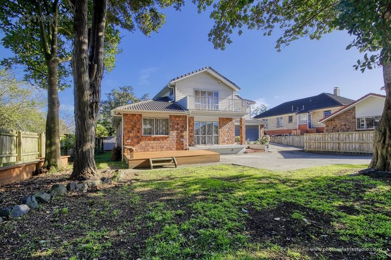 Photo of property in 9a Waterfront Road, Mangere Bridge, Auckland, 2022