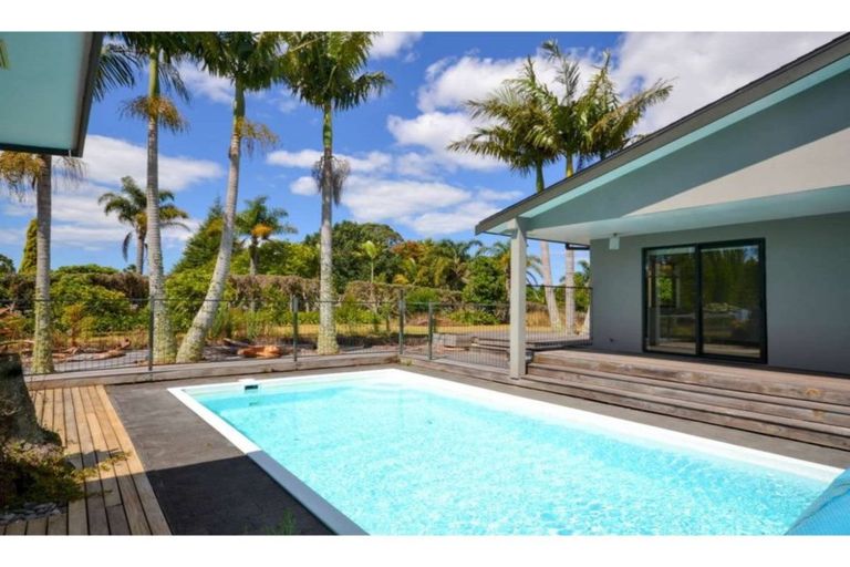 Photo of property in 146 Landing Road, Kerikeri, 0230