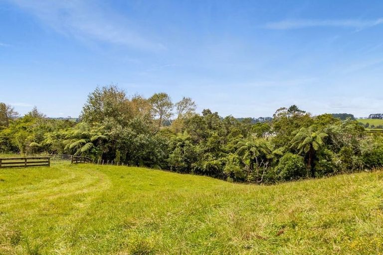 Photo of property in 1283 Mangorei Road, Mangorei, New Plymouth, 4371