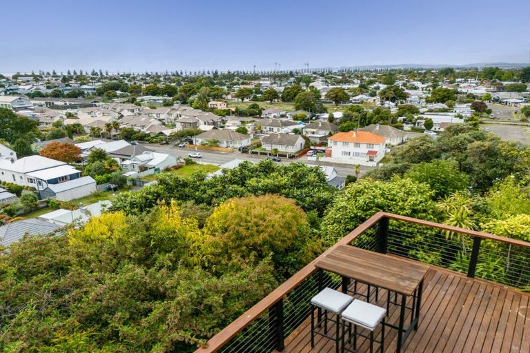 Photo of property in 9 Havelock Terrace, Hospital Hill, Napier, 4110