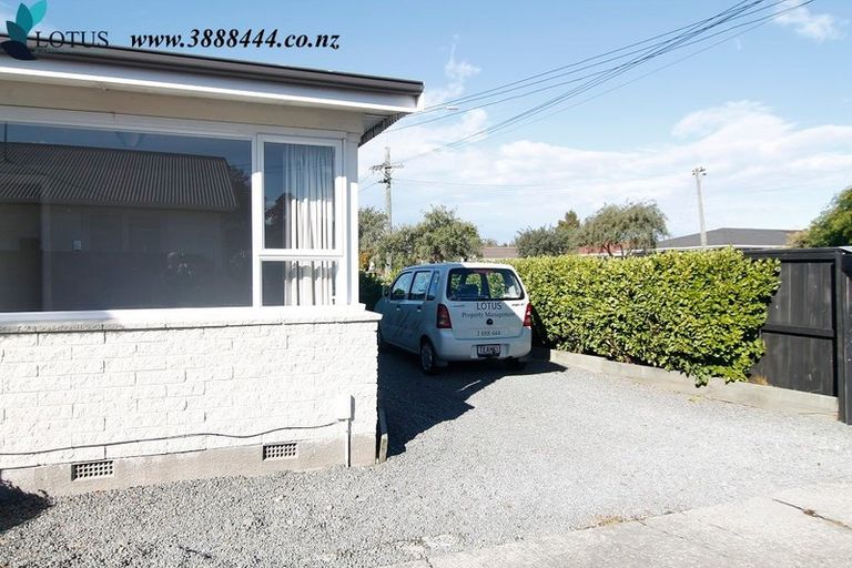 Photo of property in 39 Prestons Road, Redwood, Christchurch, 8051