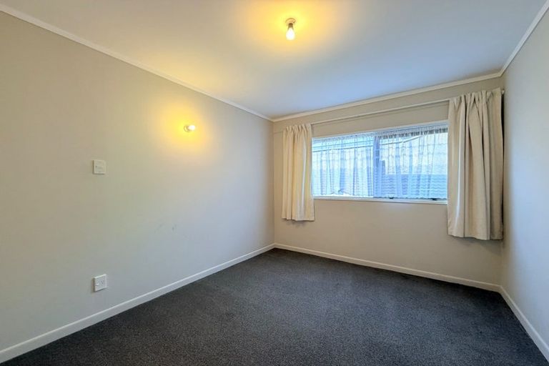 Photo of property in 53b Fyvie Avenue, Tawa, Wellington, 5028