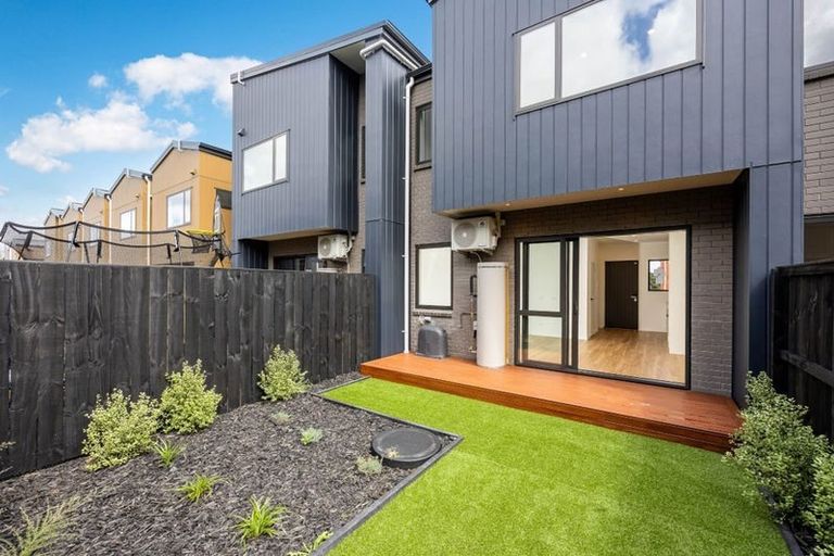 Photo of property in 18 Rana Road, Flat Bush, Auckland, 2019