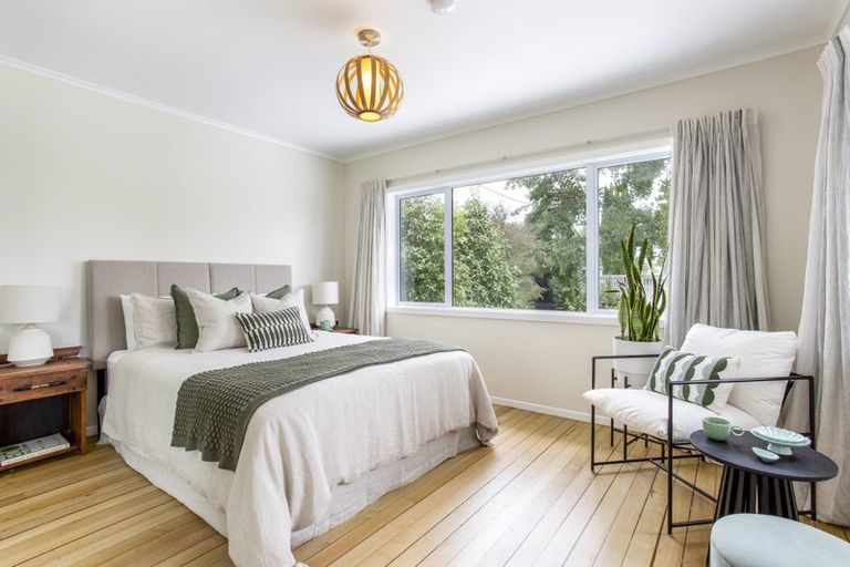 Photo of property in Peninsula Primary School, 61 Wharf Road, Te Atatu Peninsula, Auckland, 0610