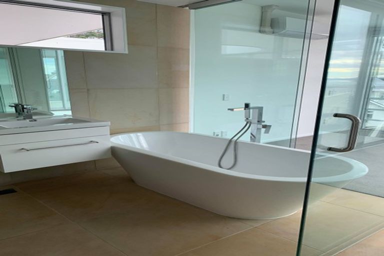 Photo of property in 9/22 Esplanade, Sumner, Christchurch, 8081