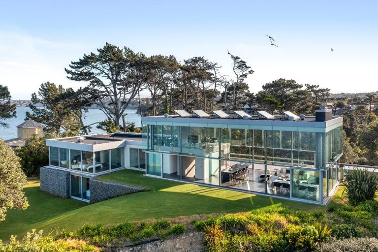 Photo of property in 76 Cliff Road, Torbay, Auckland, 0630