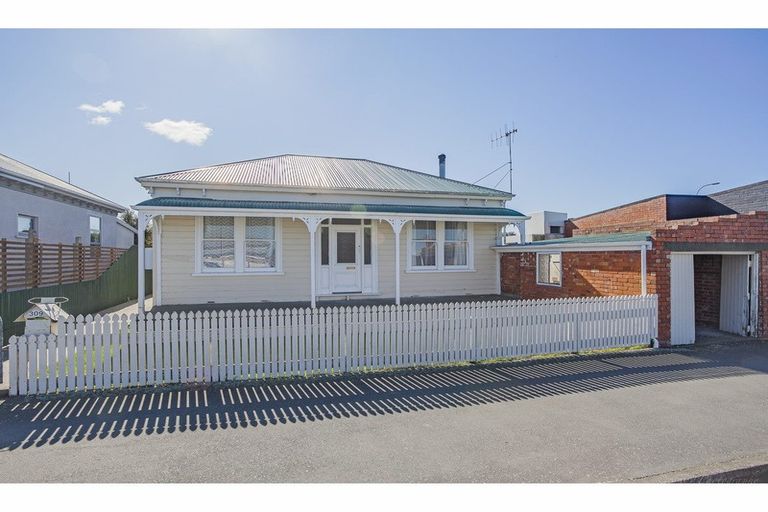 Photo of property in 309 Church Street, West End, Timaru, 7910