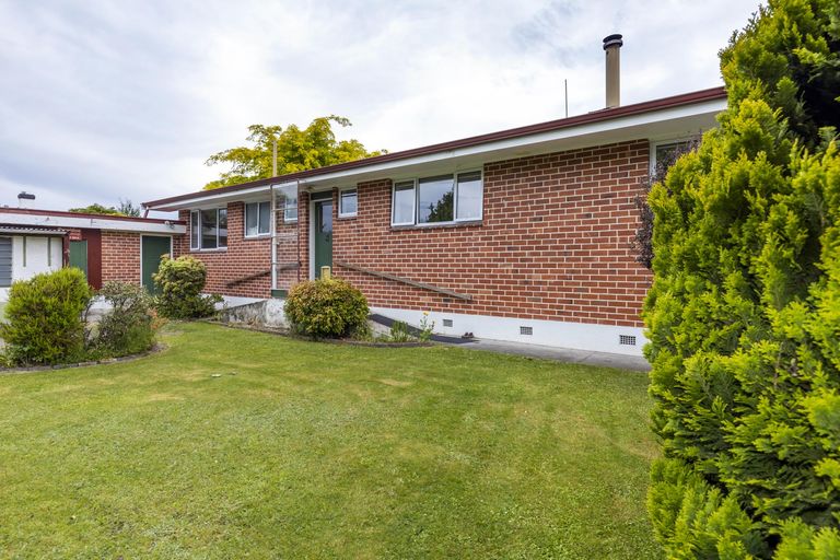 Photo of property in 105 Talbot Street, Geraldine, 7930