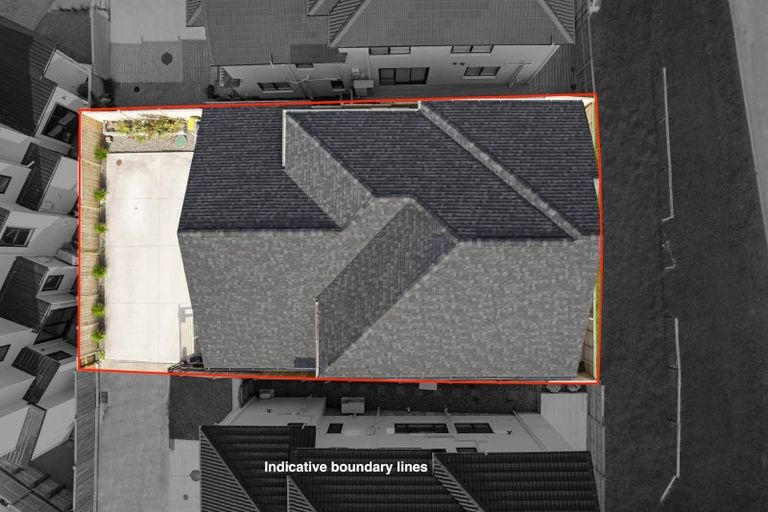 Photo of property in 2a Ballyalton Crescent, Flat Bush, Auckland, 2019