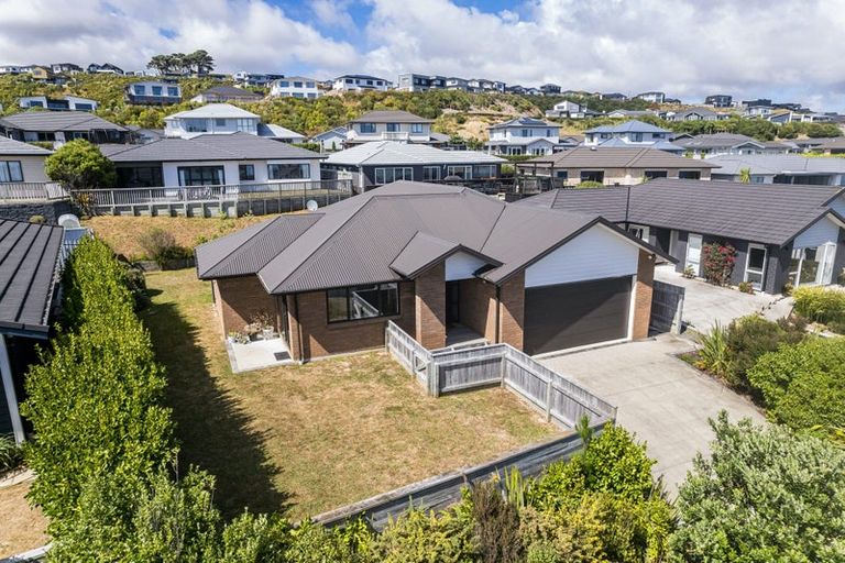 Photo of property in 5 Ihakara Arthur Lane, Aotea, Porirua, 5024