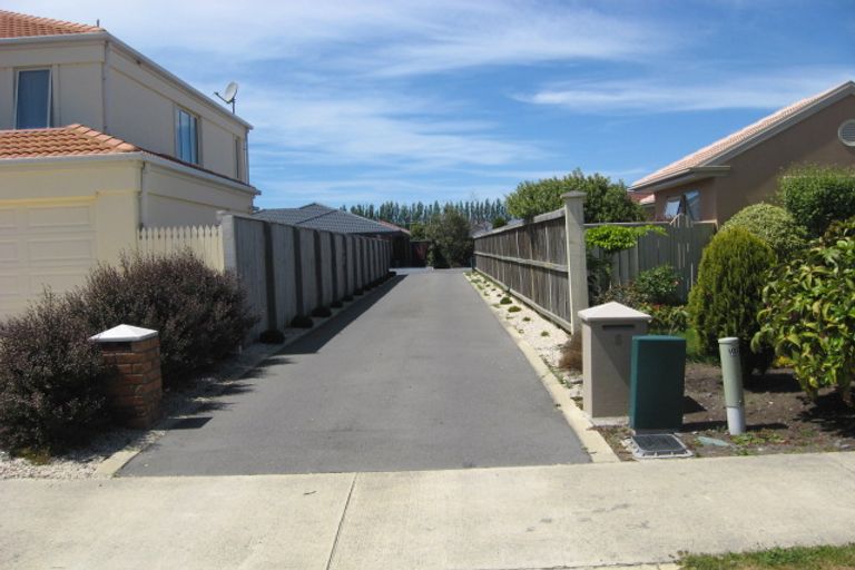 Photo of property in 6 Anglem Way, Northwood, Christchurch, 8051