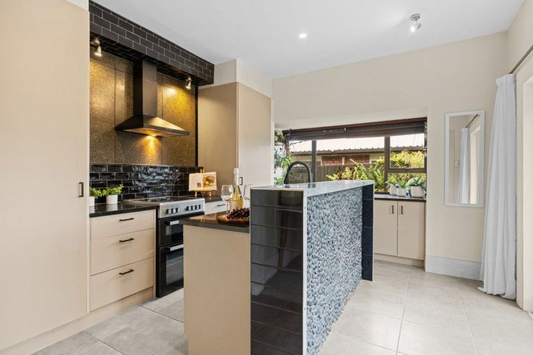 Photo of property in 31 Wrights Road, Addington, Christchurch, 8024