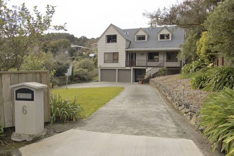 Photo of property in 6 Goodwin Place, Pinehaven, Upper Hutt, 5019