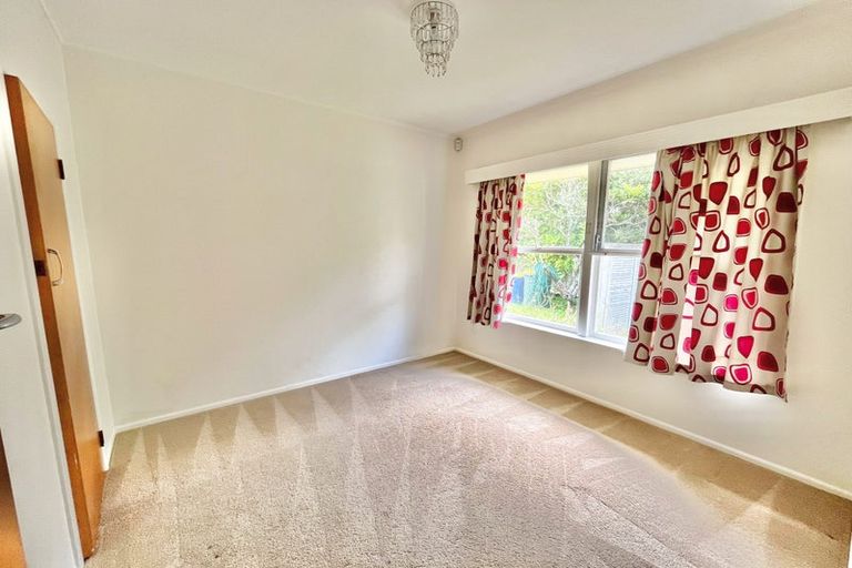 Photo of property in 2/9 Moana Avenue, Belmont, Auckland, 0622