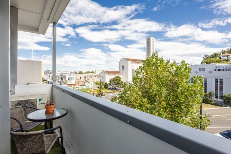 Photo of property in Mclean Towers, 2h/3 Shakespeare Road, Napier South, Napier, 4110