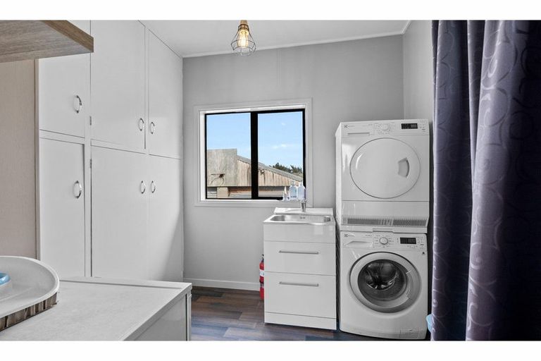 Photo of property in 2 Scott Street, Strathern, Invercargill, 9812