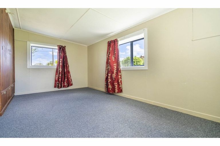 Photo of property in 17 Turner Street, Edendale, 9825
