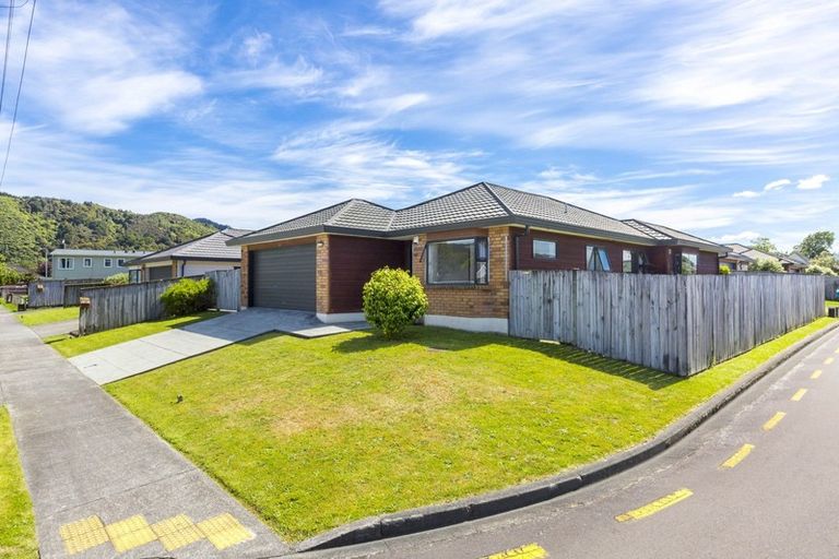 Photo of property in 30 Tararua Street, Trentham, Upper Hutt, 5018