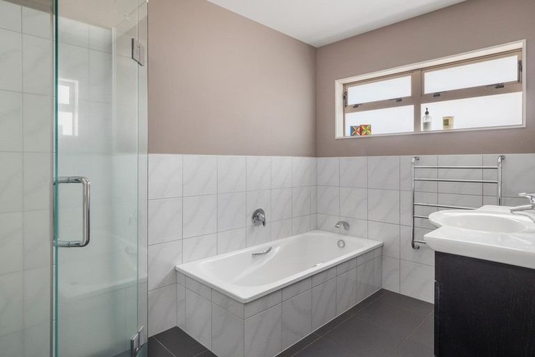 Photo of property in 30b Muricata Avenue, Mount Maunganui, 3116