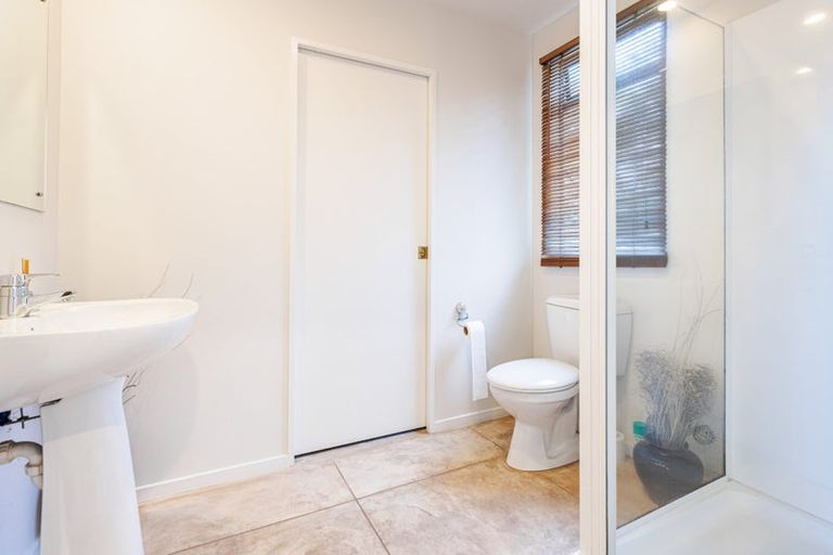 Photo of property in 50 Langana Avenue, Browns Bay, Auckland, 0630