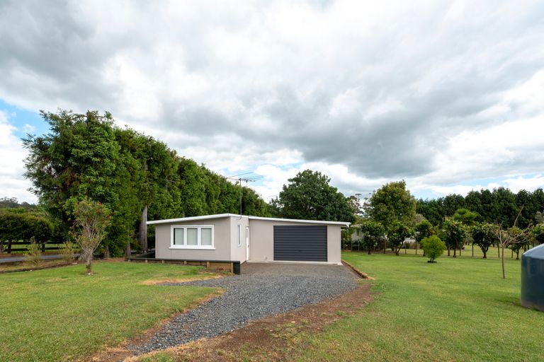 Photo of property in 38 Riddell Road, Kerikeri, 0230