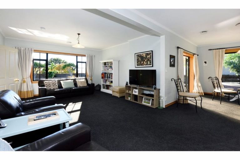 Photo of property in 15 Taupata Street, Stoke, Nelson, 7011