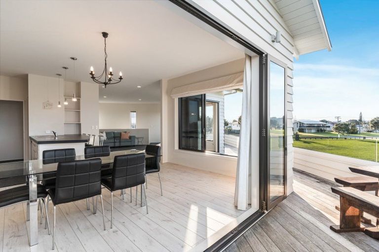 Photo of property in 102b Hinemoa Street, Whangamata, 3620