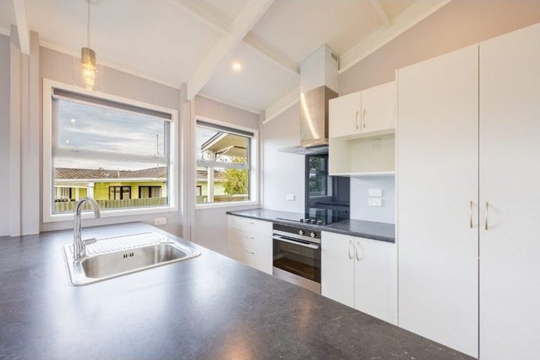 Photo of property in 12b Guy Street, Waipawa, 4210