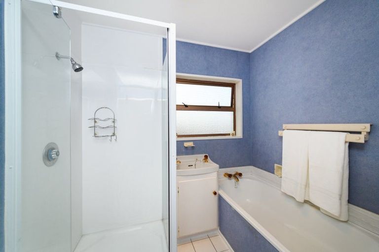 Photo of property in 15a Carthew Street, Feilding, 4702