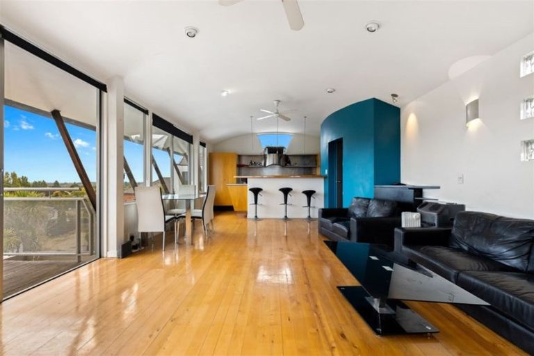 Photo of property in 23 Overdale Drive, Cashmere, Christchurch, 8022