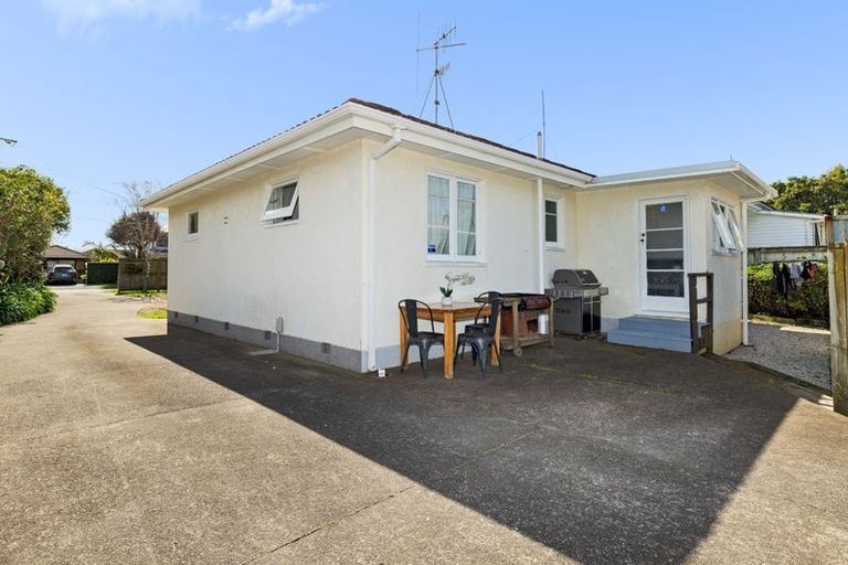 Photo of property in 12a Tui Street, Mount Maunganui, 3116