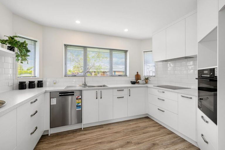 Photo of property in 129 Kotuku Crescent, Woolston, Christchurch, 8023