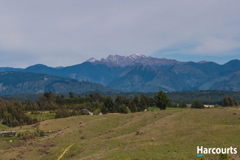 Photo of property in 30 Tirohanga Moana Way, Tasman, 7175