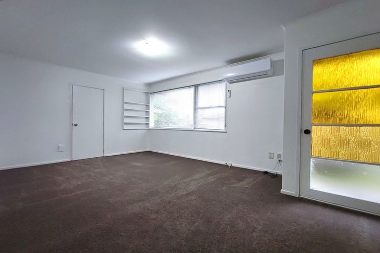Photo of property in 79 Harrington Road, Henderson, Auckland, 0610