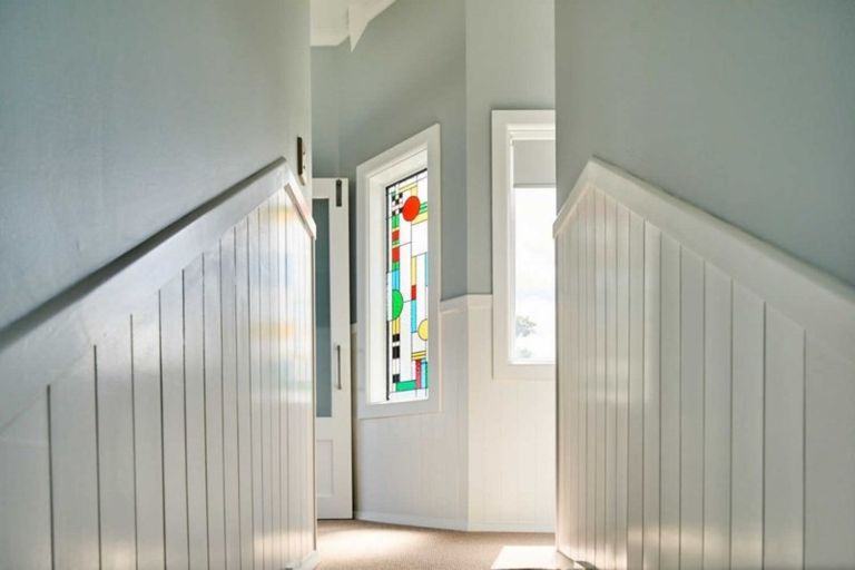 Photo of property in 147 Marine Parade, Eastbourne, Lower Hutt, 5013