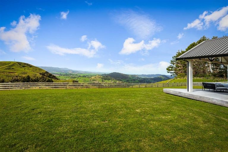 Photo of property in 1250 Kaipara Hills Road, Kaipara Flats, Warkworth, 0984